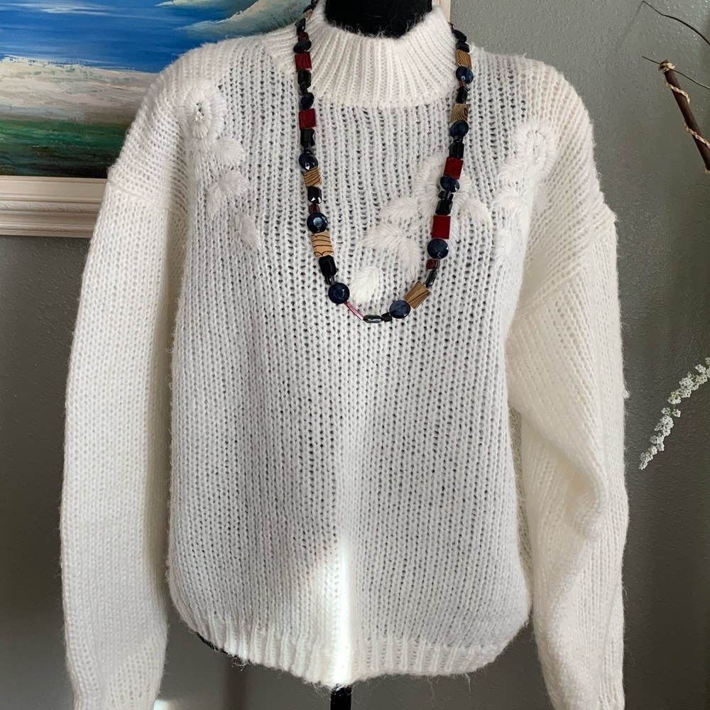 Vintage Shenanigans White Sweater Size Large